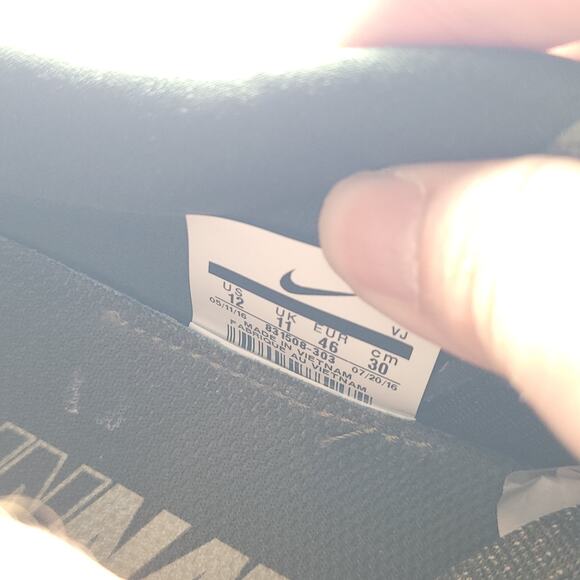 Nike Free RN Olive Green Black Running  831508-303 mens size 12 - Picture 9 of 9